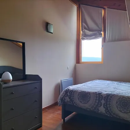 Chalet Individuel Avec Vues Dans Privee Estavar